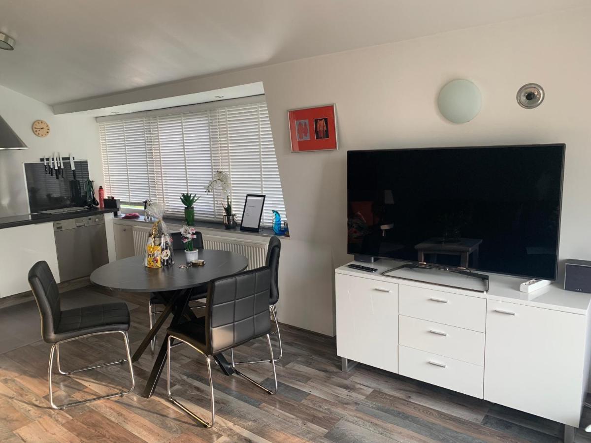 Amsterdam Countryside Met Airco ,geweldig Uitzicht, Luxe Keuken,wasmachine,droger,gratis Fietsen Apartment