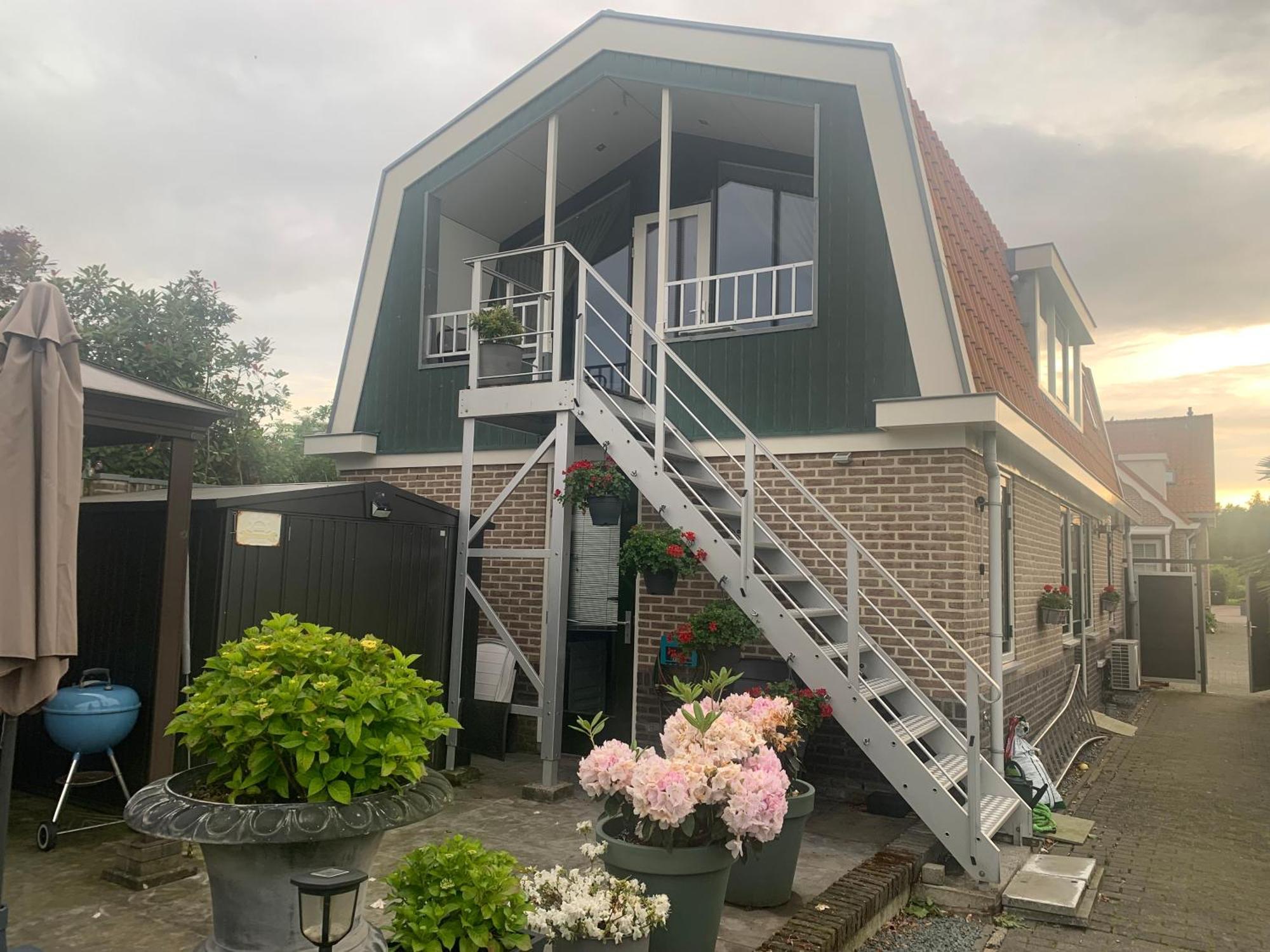 Apartment Amsterdam Countryside Met Airco ,geweldig Uitzicht, Luxe Keuken,wasmachine,droger,gratis Fietsen Den Ilp